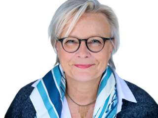 woman headshot with white background for headshot photography at Perceptive in Burlington, MA