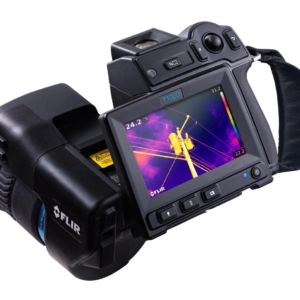Commercial product photography of FLIR&#039;s T1020 HD Thermal Camera  with viewfinder (high shot) for FLIR