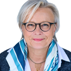 woman headshot with white background for headshot photography at Perceptive in Burlington, MA woman headshot with white background for headshot photography at Perceptive in Burlington, MA